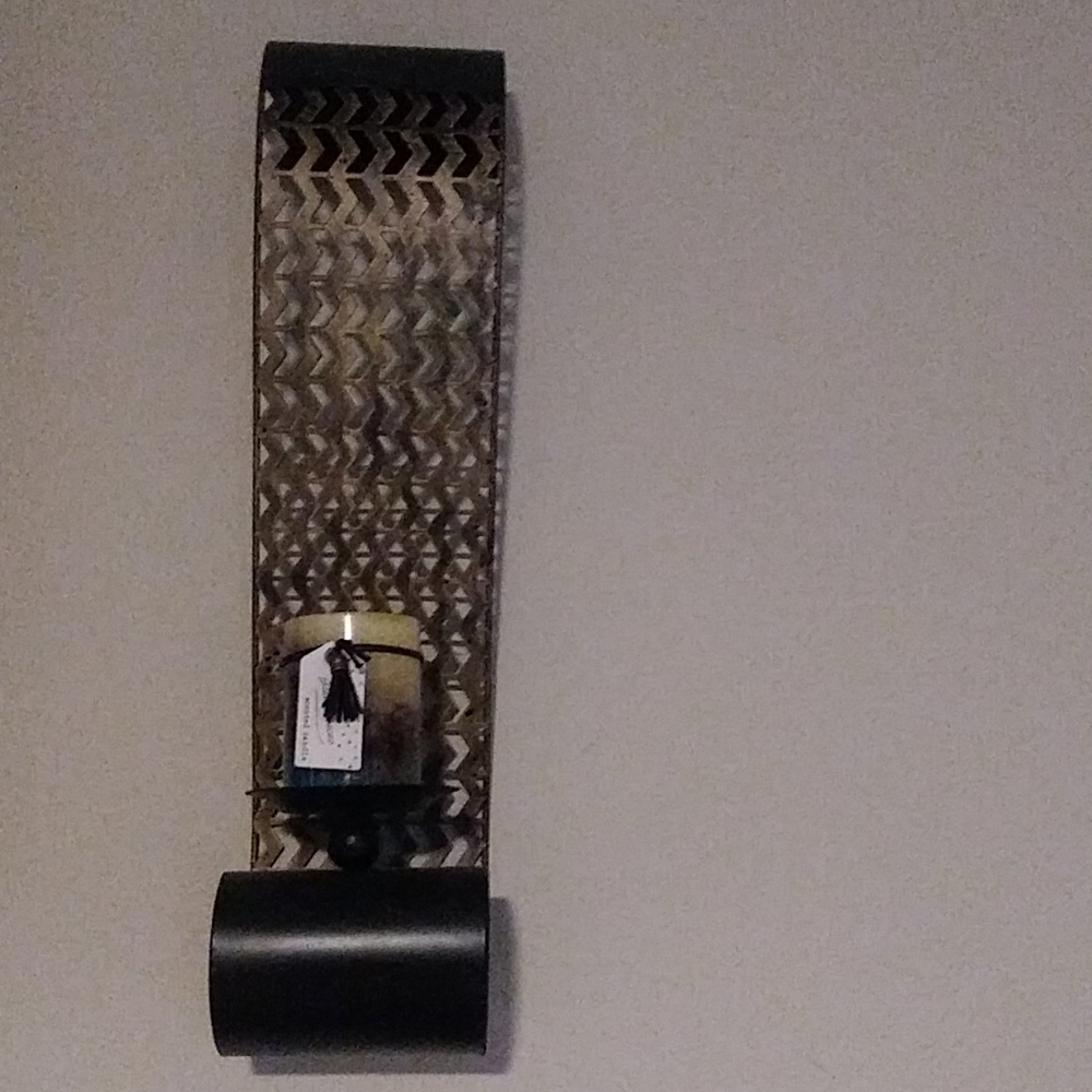 Metal wall art set of two with candles